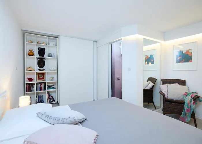Hedera Estate, Hedera Studio 6